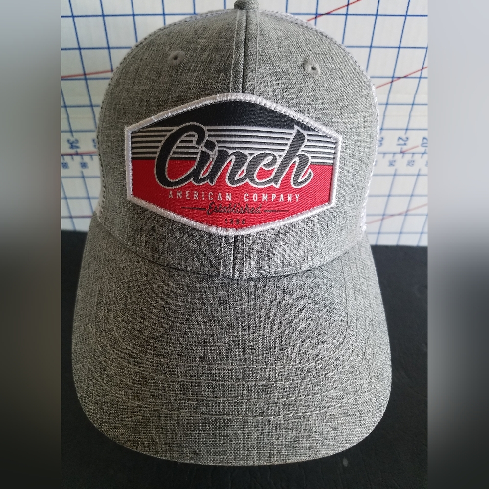 Cinch hat